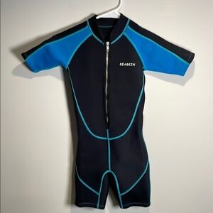 Wetsuit Black and Blue Short Sleeve Swimwear